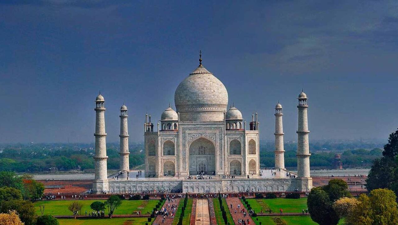 Same Day Taj Mahal Tour by Car From Delhi