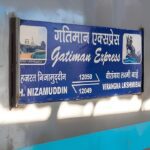 Fasatest train from delhi to agra trip