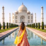 tourist outfit ideas for visiting taj mahal in agra